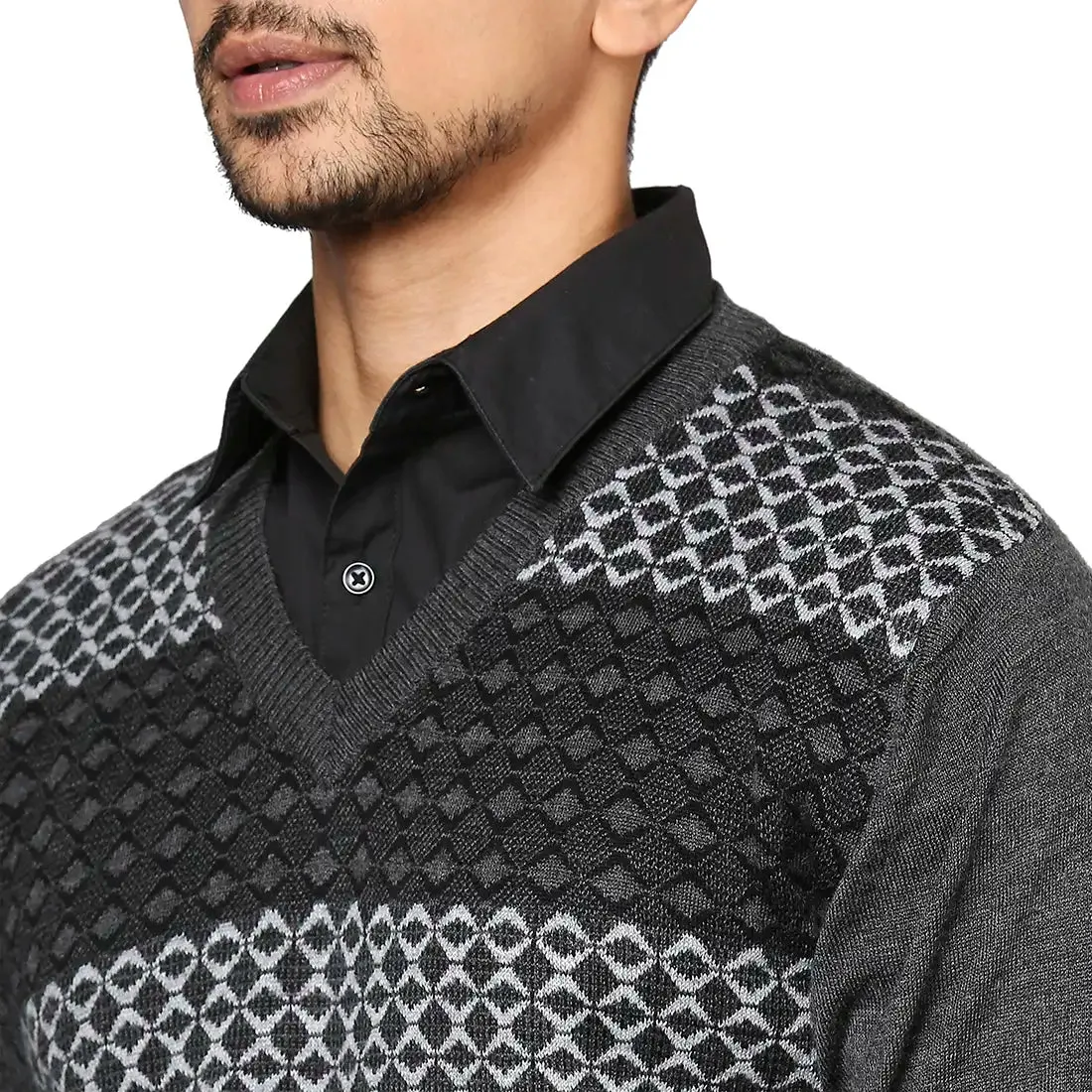 Men Grey Argyle Wool Blend Full Sleeve V Neck Collar Sweaters