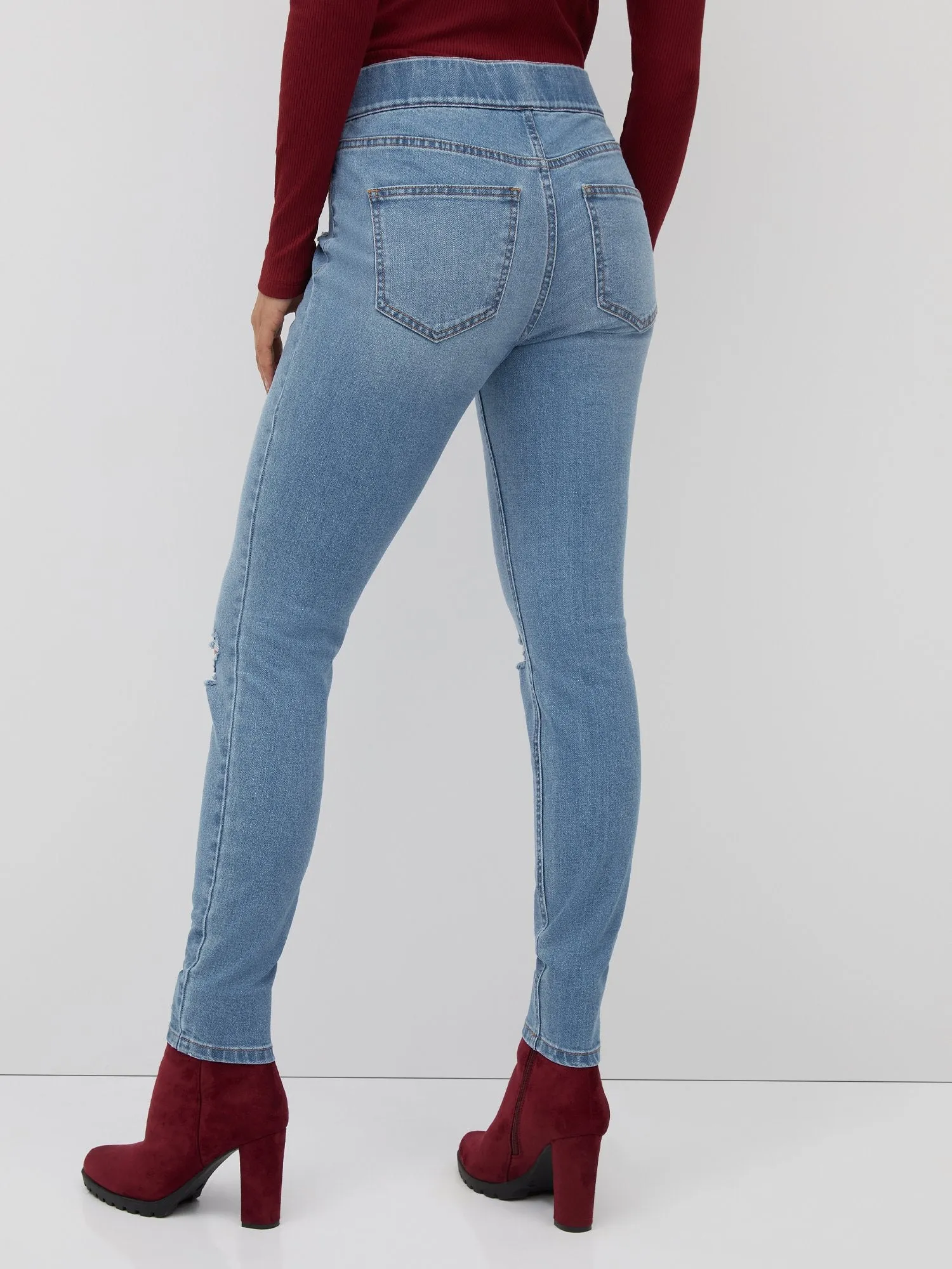Pull-On High-Waisted Skinny Jeans - Light Wash